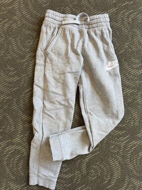 Nike Kids Light Gray Jogger Sweatpants with White Logo